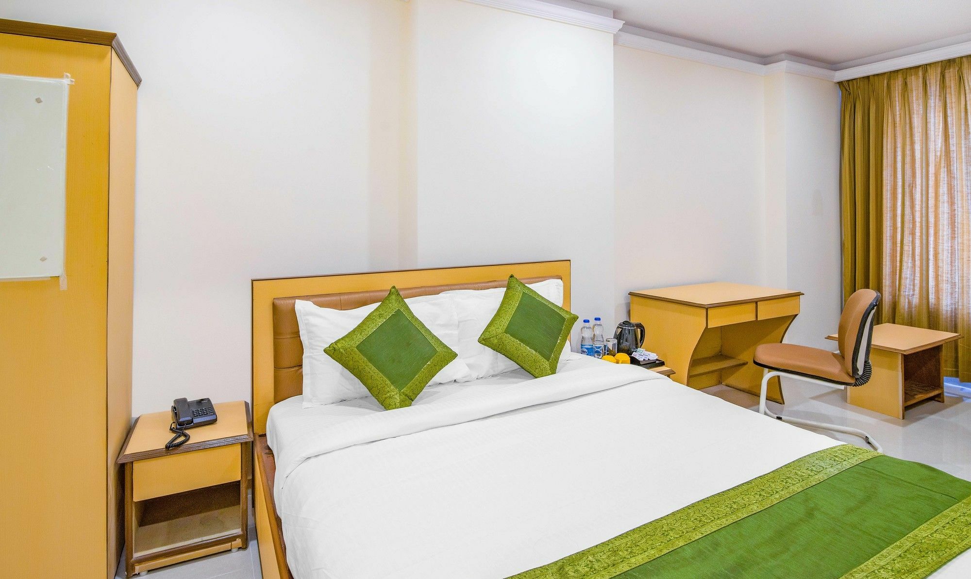 Treebo Orbit Inn Mumbai Exterior photo
